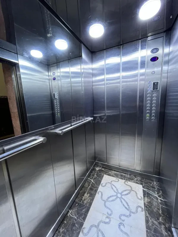 Satılır 3 otaqlı mənzil 125 m²