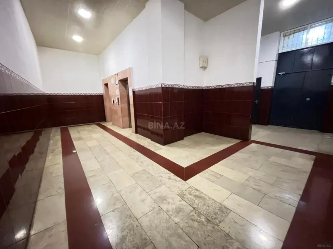 Satılır 3 otaqlı mənzil 125 m²