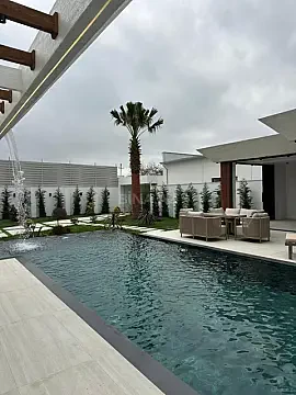 Satılır 5 otaqlı həyət evi 220 m²