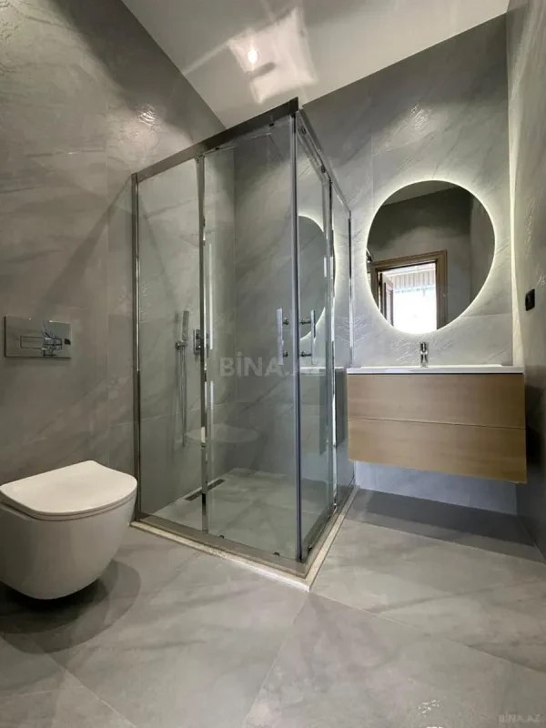 Satılır 5 otaqlı həyət evi 220 m²