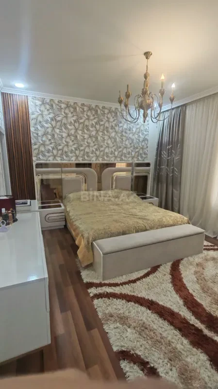 Satılır 4 otaqlı həyət evi 130 m²