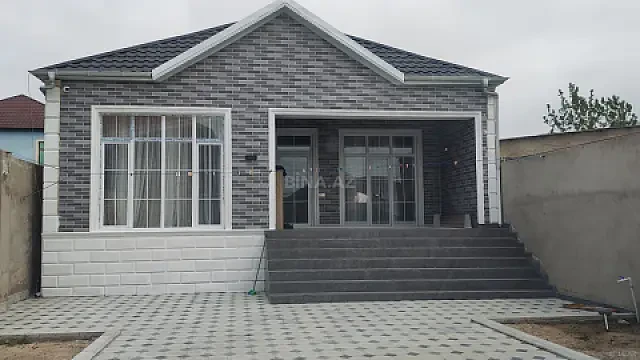 Satılır 4 otaqlı həyət evi 130 m²