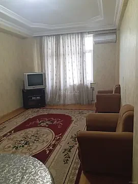 Kirayə verilir 3 otaqlı mənzil 132 m²