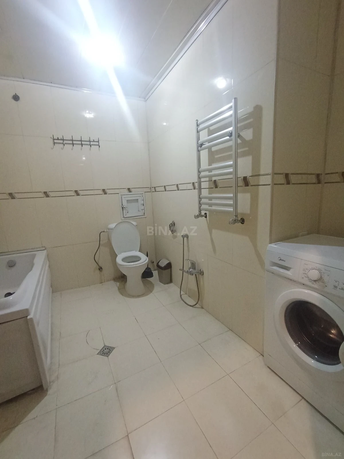 Kirayə verilir 3 otaqlı mənzil 132 m²