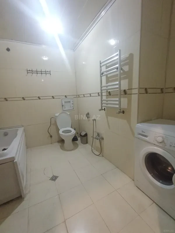 Kirayə verilir 3 otaqlı mənzil 132 m²
