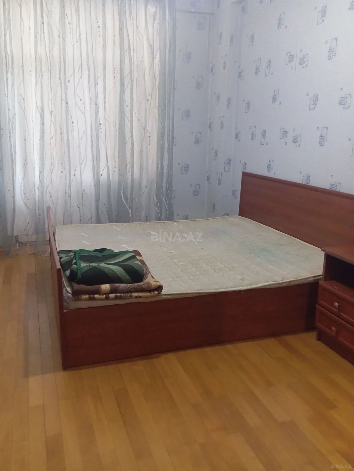 Kirayə verilir 3 otaqlı mənzil 132 m²