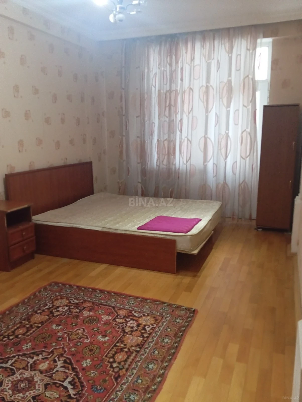 Kirayə verilir 3 otaqlı mənzil 132 m²