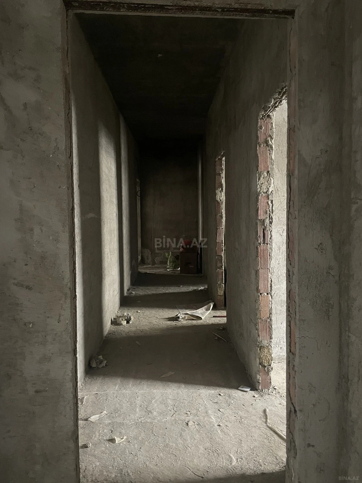 Satılır 3 otaqlı mənzil 98 m²