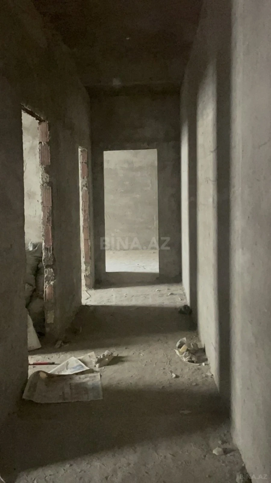 Satılır 3 otaqlı mənzil 98 m²