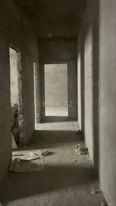 Satılır 3 otaqlı mənzil 98 m²