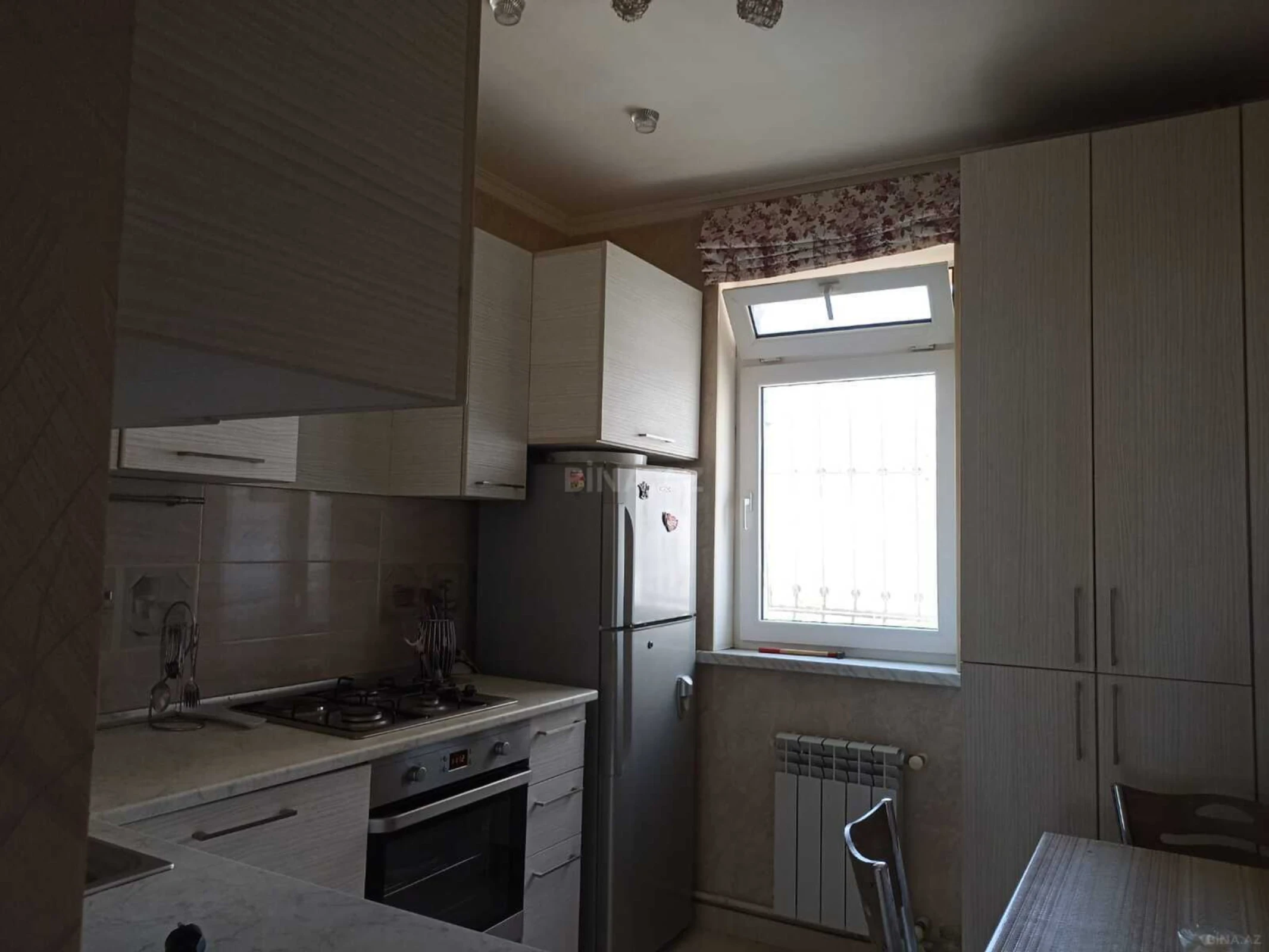Kirayə verilir 2 otaqlı mənzil 60 m²