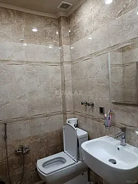Kirayə verilir 2 otaqlı mənzil 60 m²