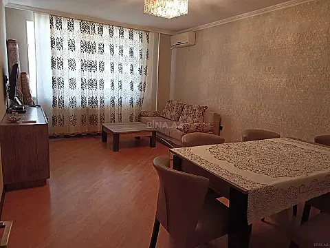 Kirayə verilir 2 otaqlı mənzil 60 m²