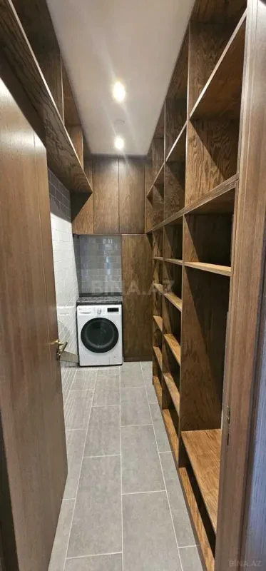 Kirayə verilir 3 otaqlı mənzil 165 m²