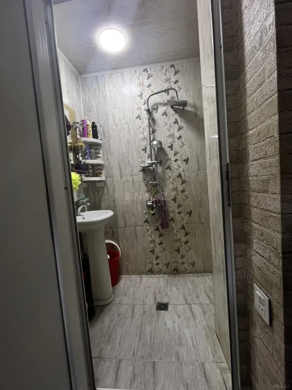 Satılır 2 otaqlı mənzil 28.4 m²