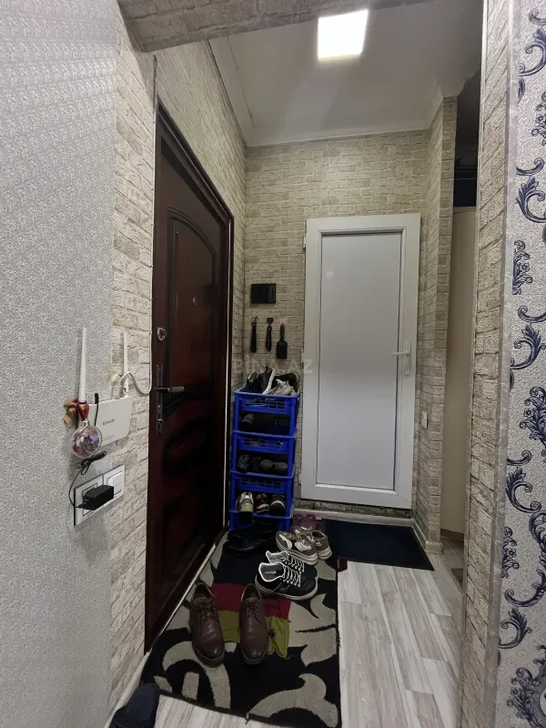 Satılır 2 otaqlı mənzil 28.4 m²