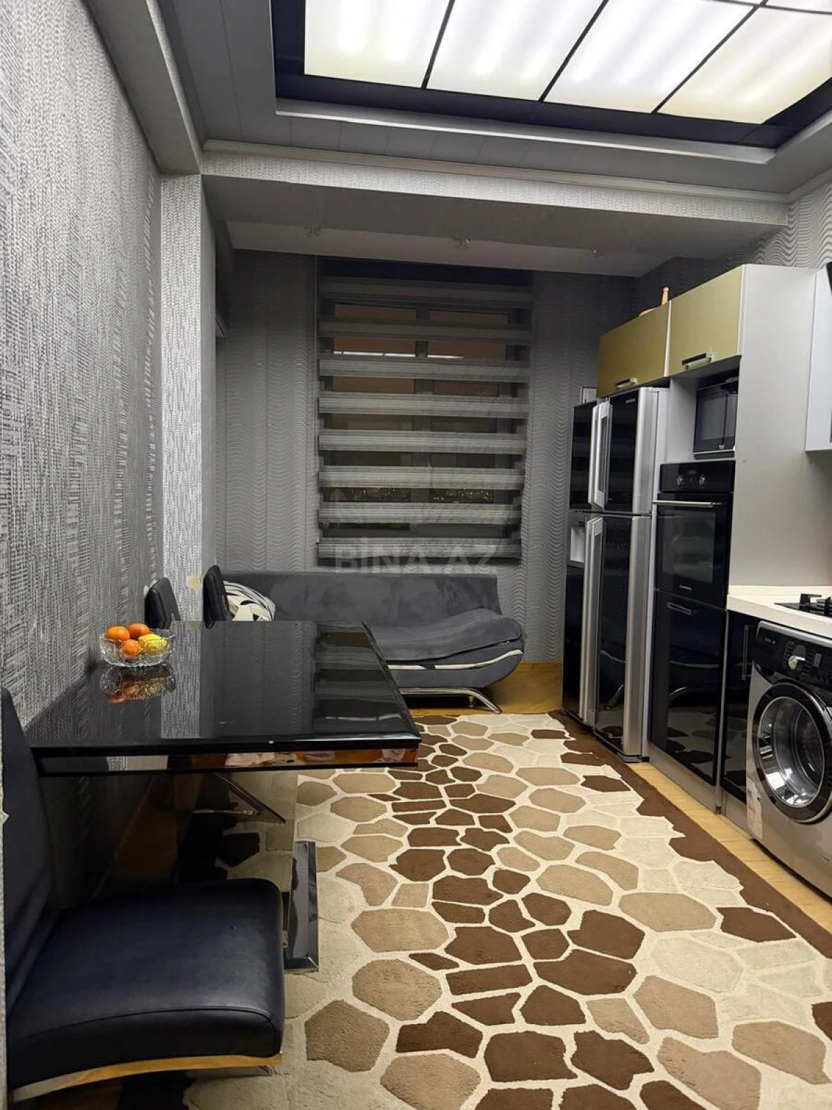 Satılır 3 otaqlı mənzil 157 m²