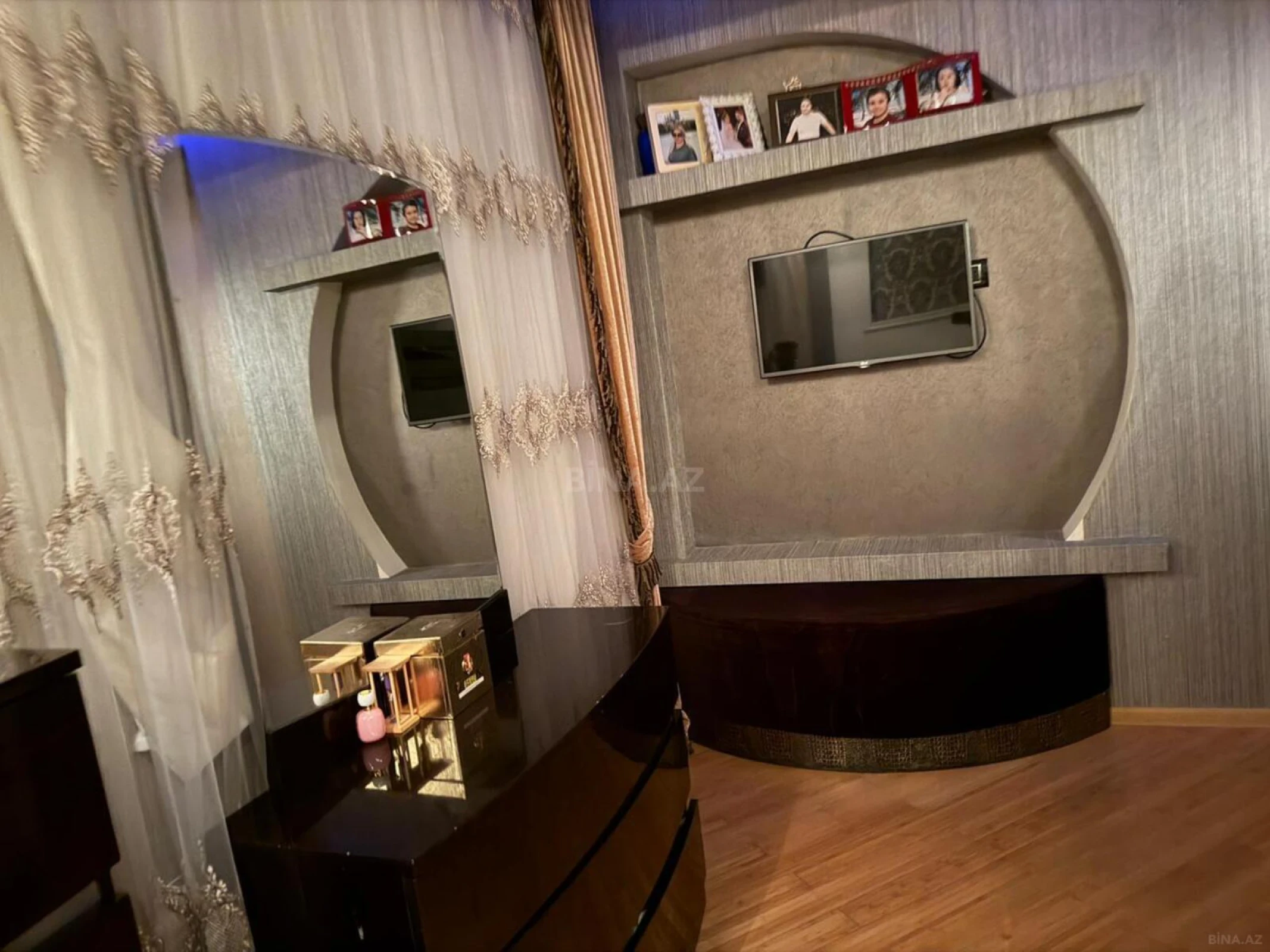 Satılır 3 otaqlı mənzil 157 m²