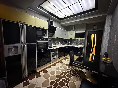 Satılır 3 otaqlı mənzil 157 m²