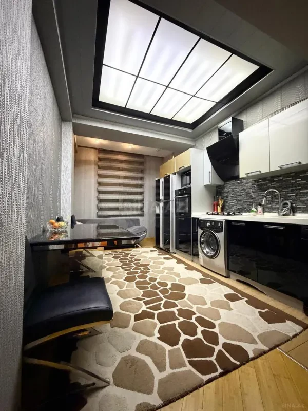 Satılır 3 otaqlı mənzil 157 m²