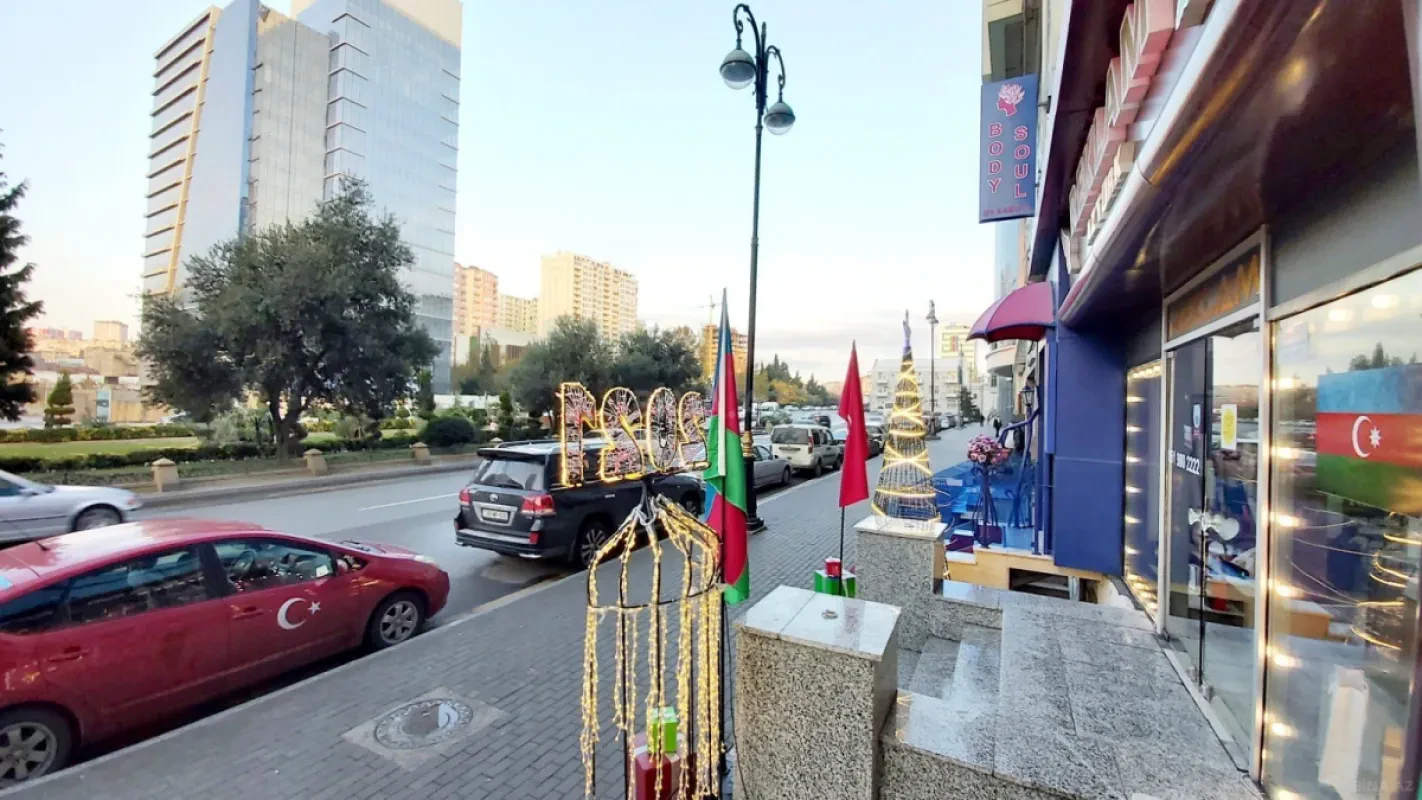 Satılır 3 otaqlı mənzil 112 m²