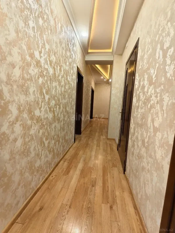 Satılır 3 otaqlı mənzil 112 m²