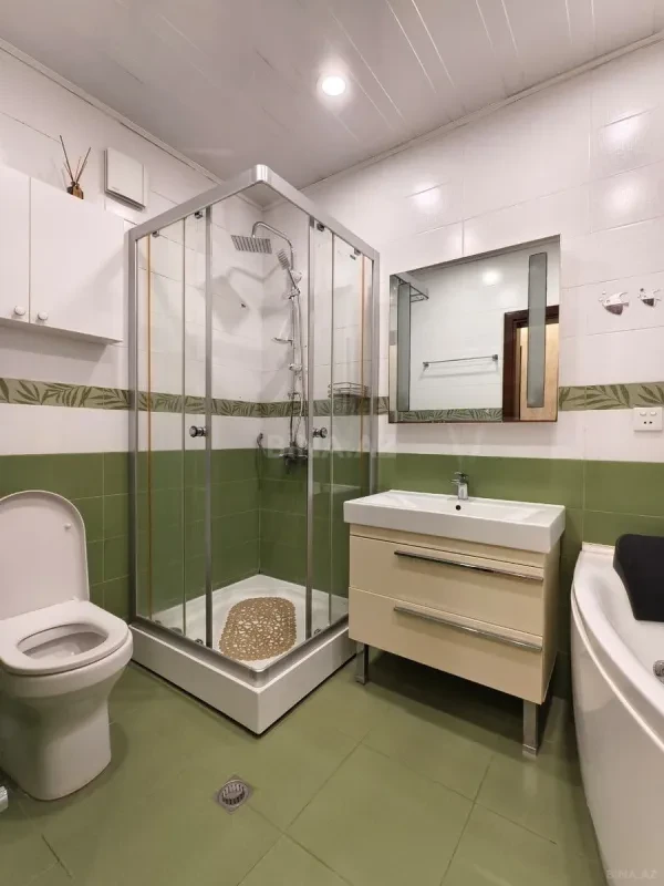 Satılır 3 otaqlı mənzil 112 m²