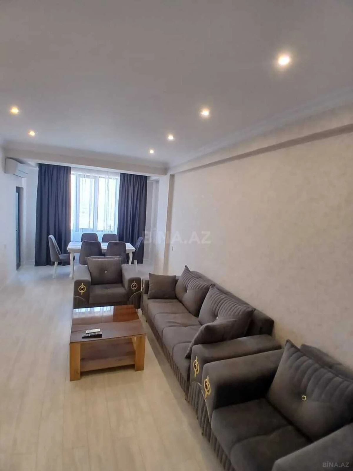 Kirayə verilir 2 otaqlı mənzil 95 m²