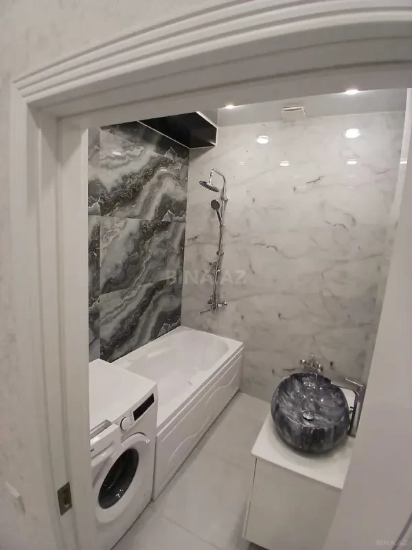 Kirayə verilir 2 otaqlı mənzil 95 m²