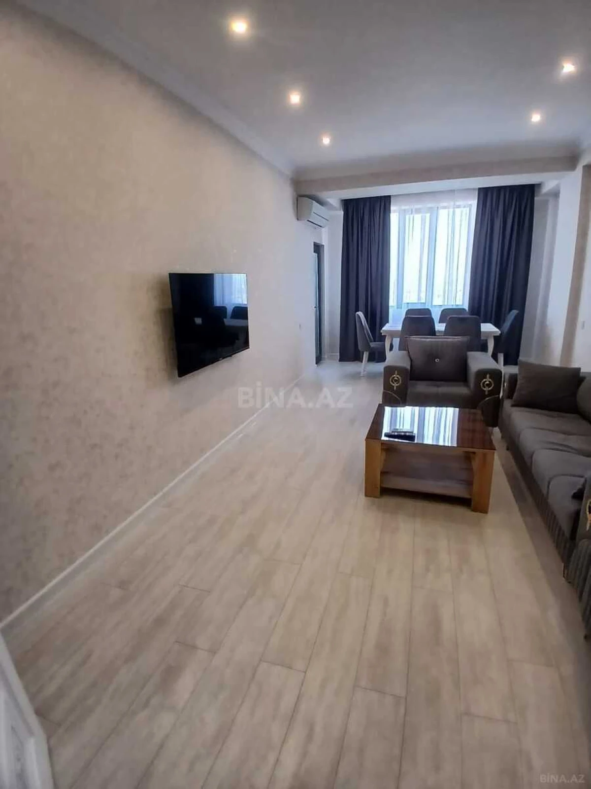 Kirayə verilir 2 otaqlı mənzil 95 m²