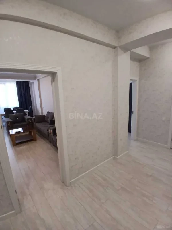 Kirayə verilir 2 otaqlı mənzil 95 m²