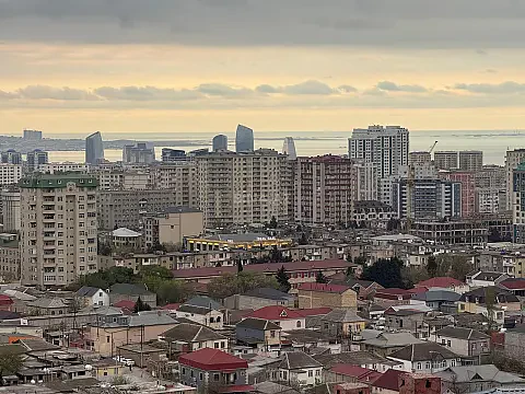 Kirayə verilir 2 otaqlı mənzil 65 m²