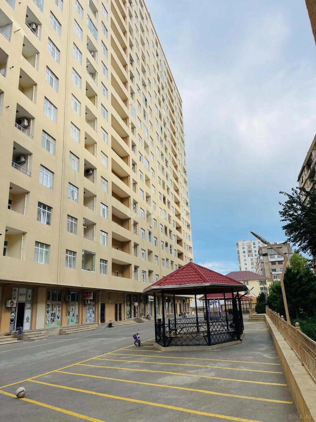 Kirayə verilir 2 otaqlı mənzil 65 m²