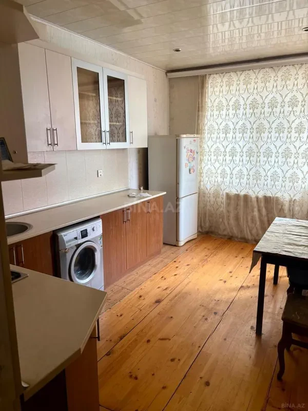 Satılır 2 otaqlı mənzil 70 m²