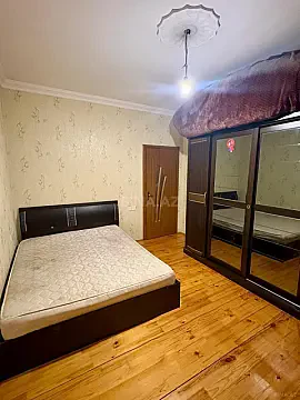 Satılır 2 otaqlı mənzil 70 m²