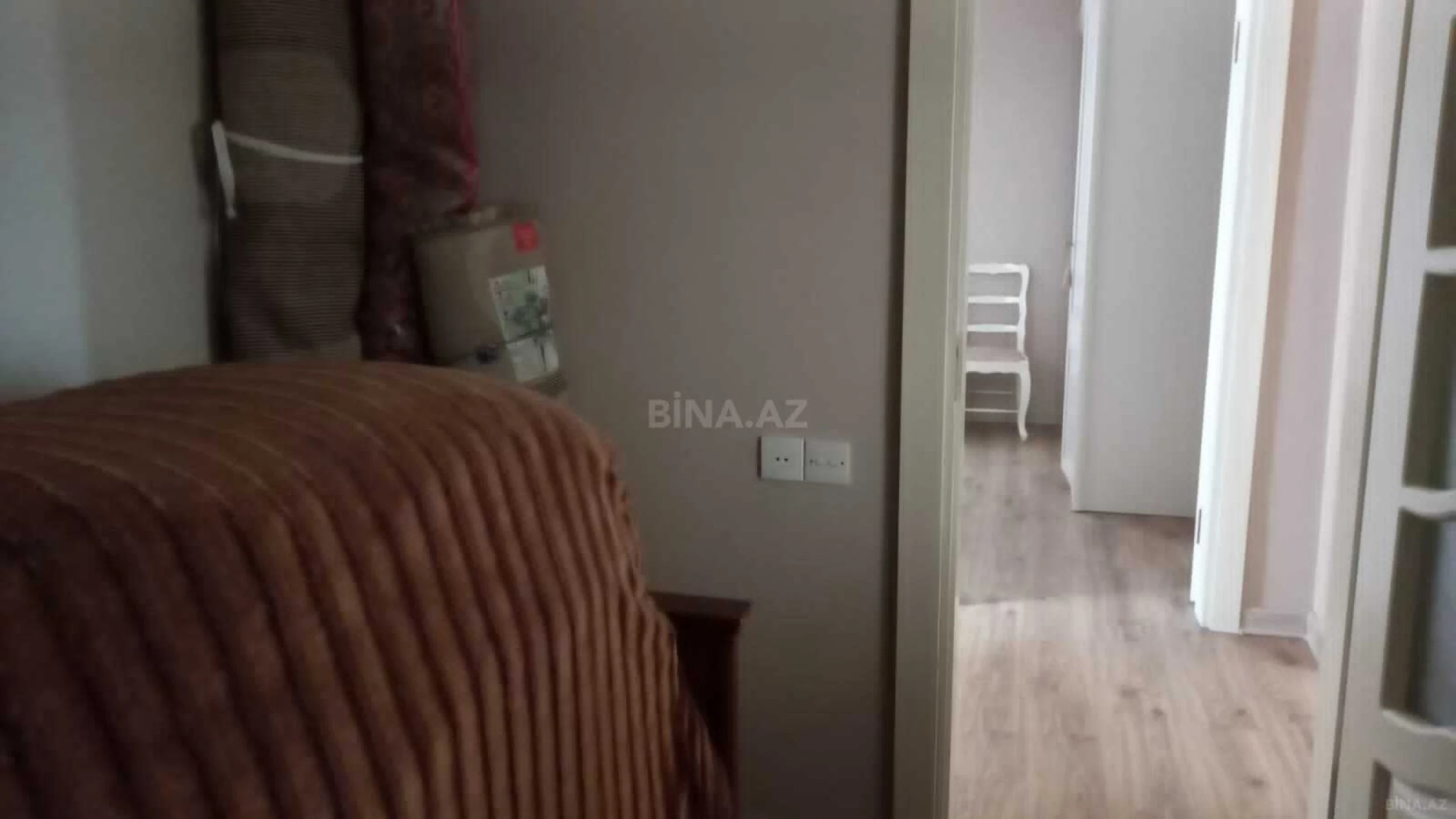 Satılır 5 otaqlı həyət evi 160 m²