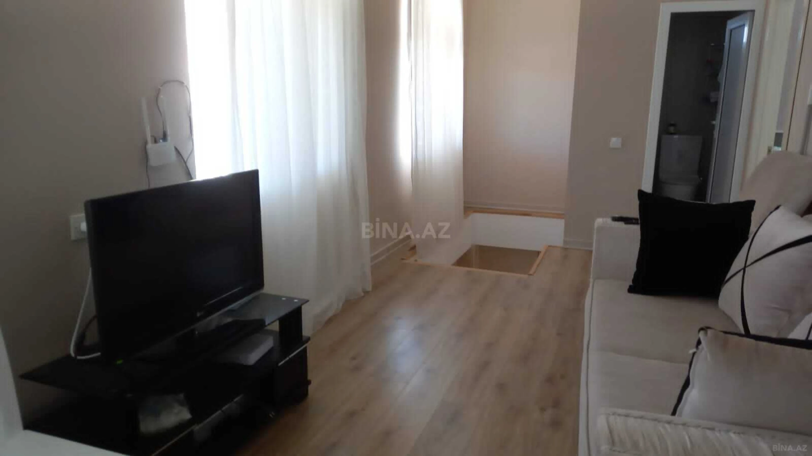 Satılır 5 otaqlı həyət evi 160 m²