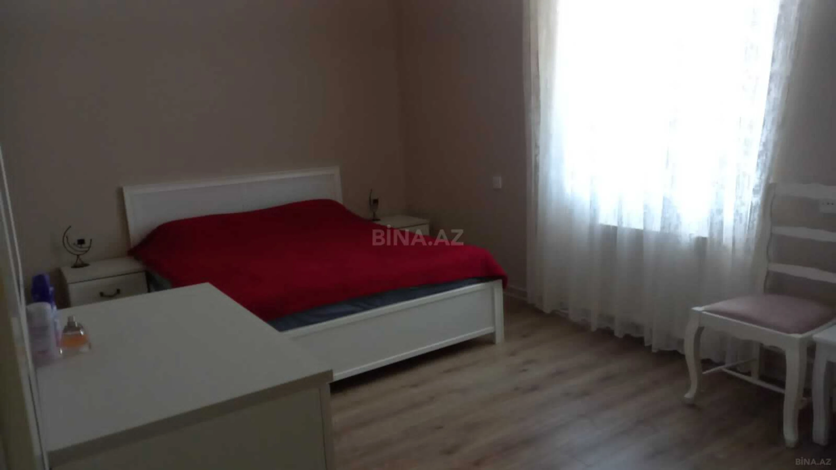 Satılır 5 otaqlı həyət evi 160 m²