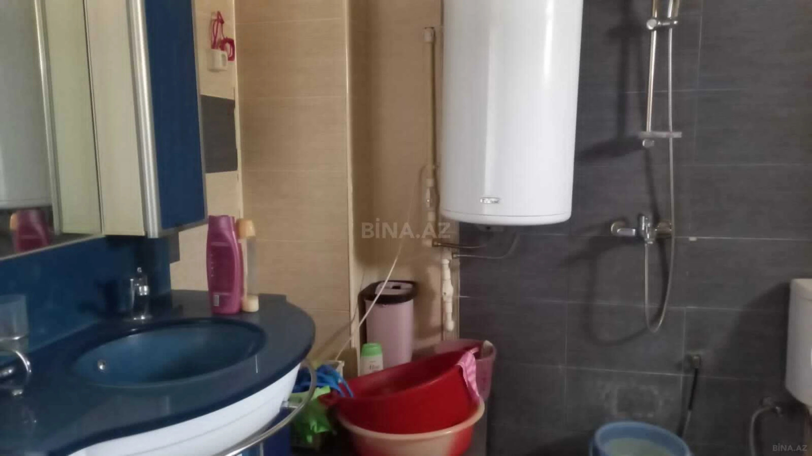 Satılır 5 otaqlı həyət evi 160 m²