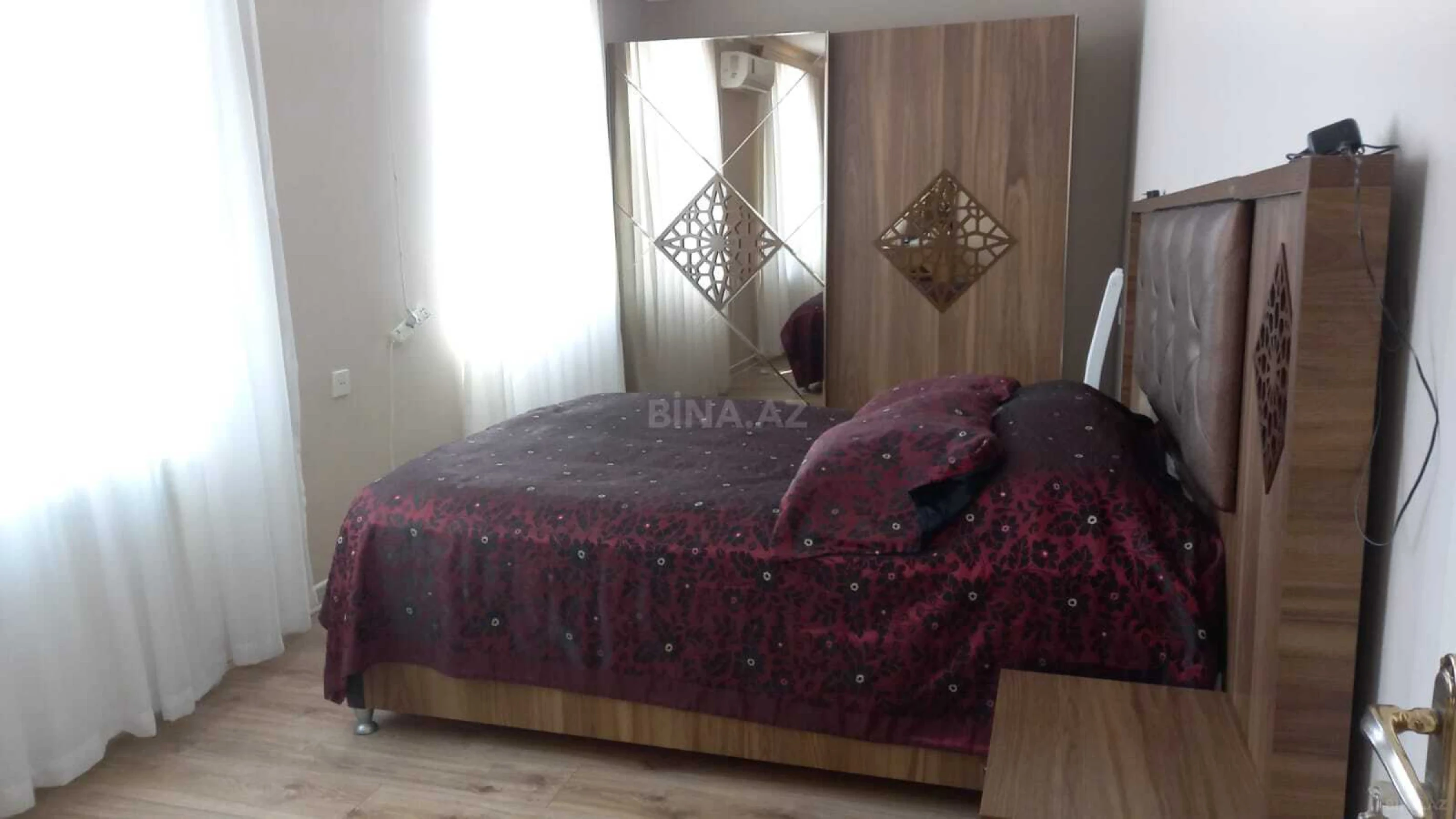 Satılır 5 otaqlı həyət evi 160 m²