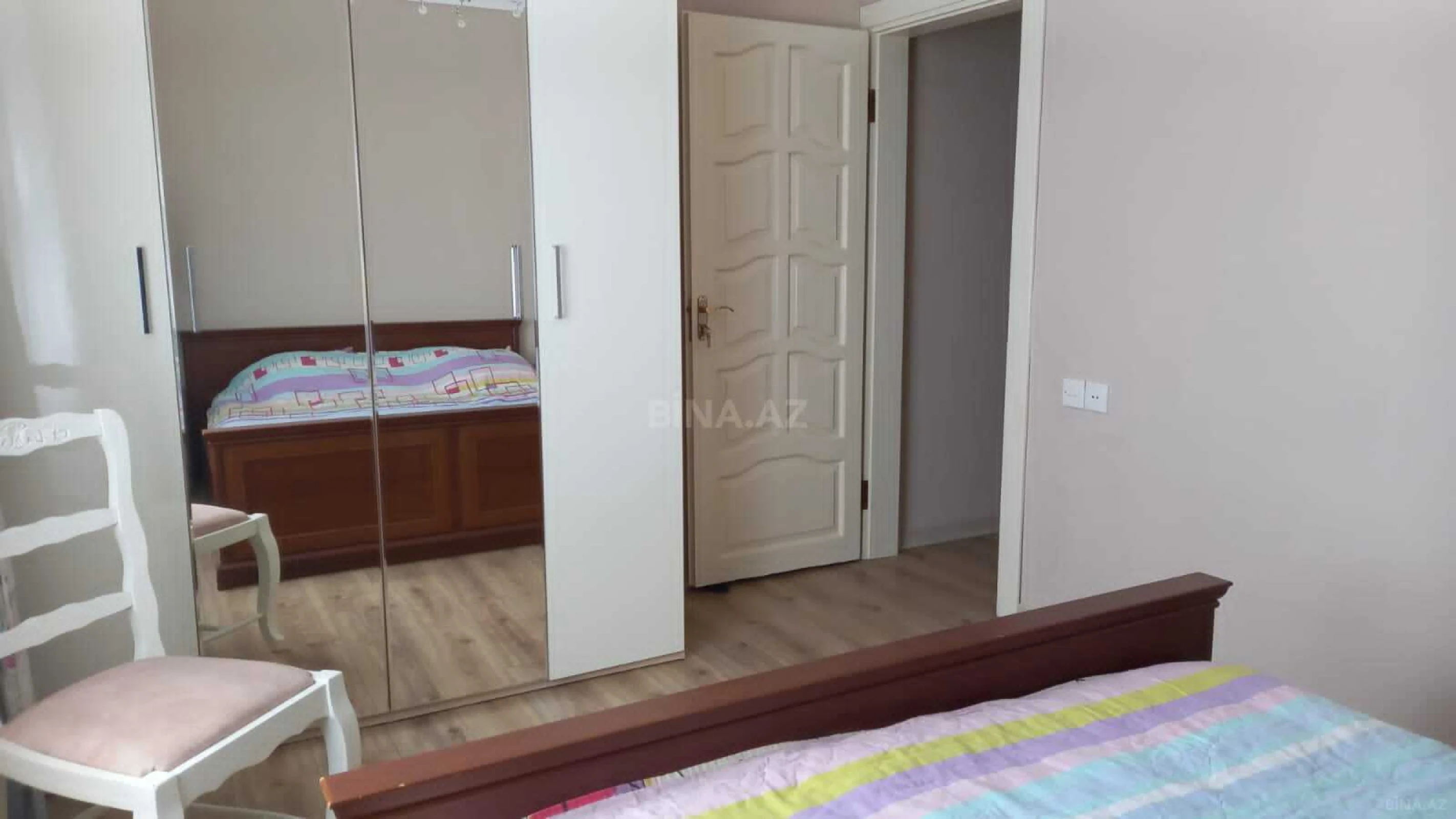 Satılır 5 otaqlı həyət evi 160 m²