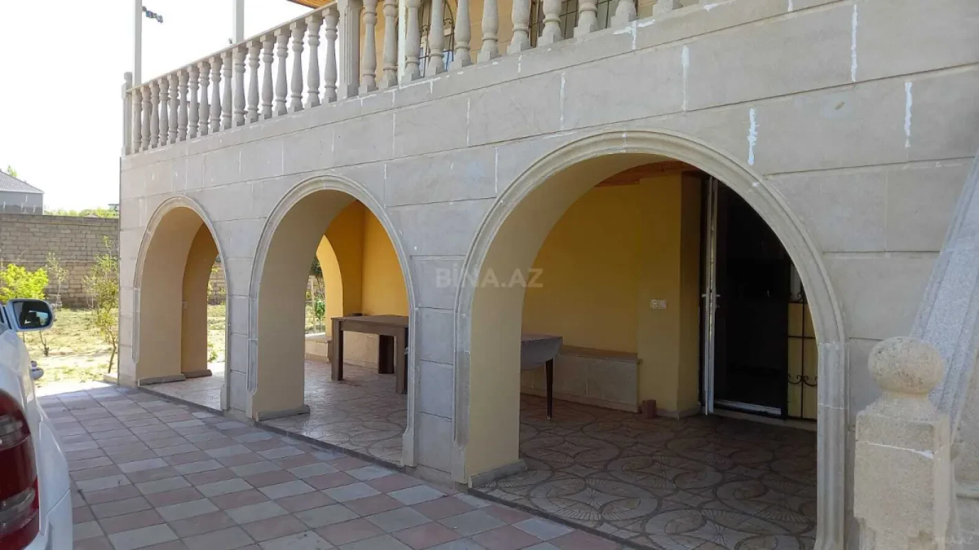 Satılır 5 otaqlı həyət evi 160 m²