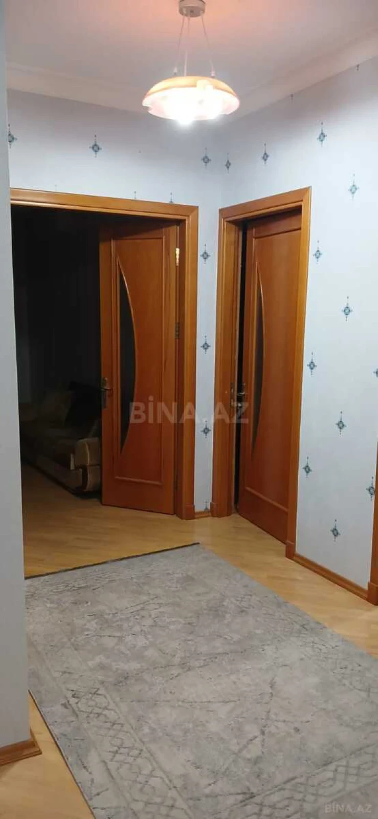 Kirayə verilir 2 otaqlı mənzil 100 m²