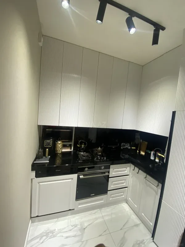 Satılır 2 otaqlı mənzil 65 m²