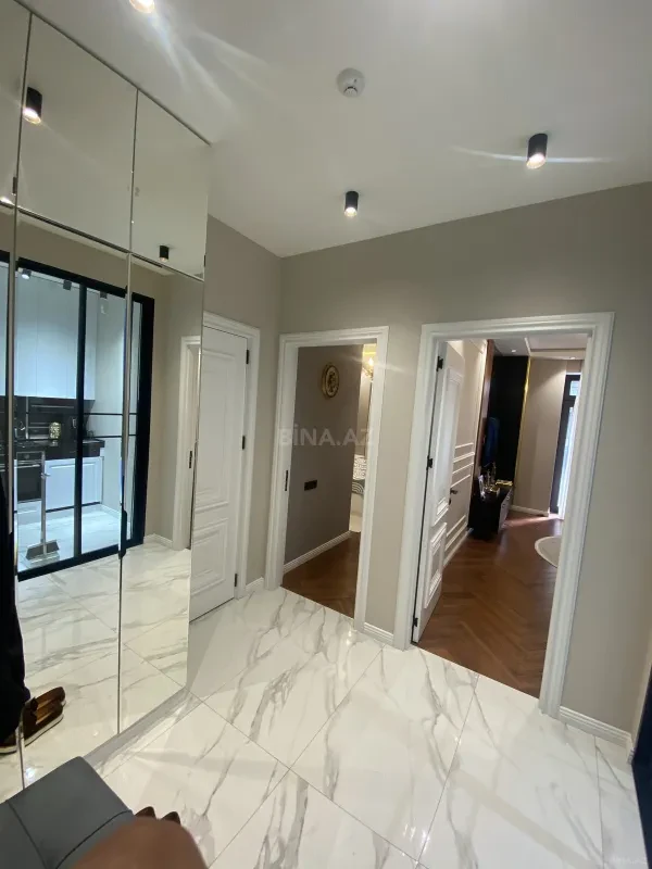 Satılır 2 otaqlı mənzil 65 m²