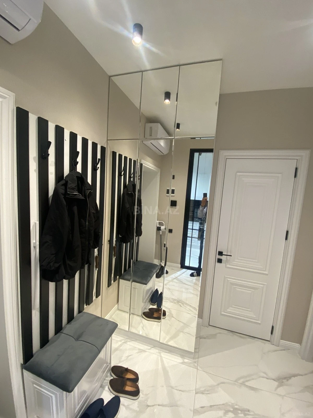 Satılır 2 otaqlı mənzil 65 m²