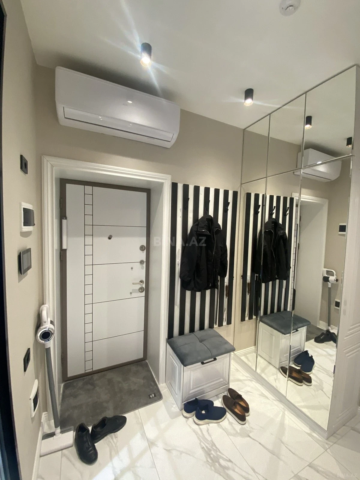 Satılır 2 otaqlı mənzil 65 m²