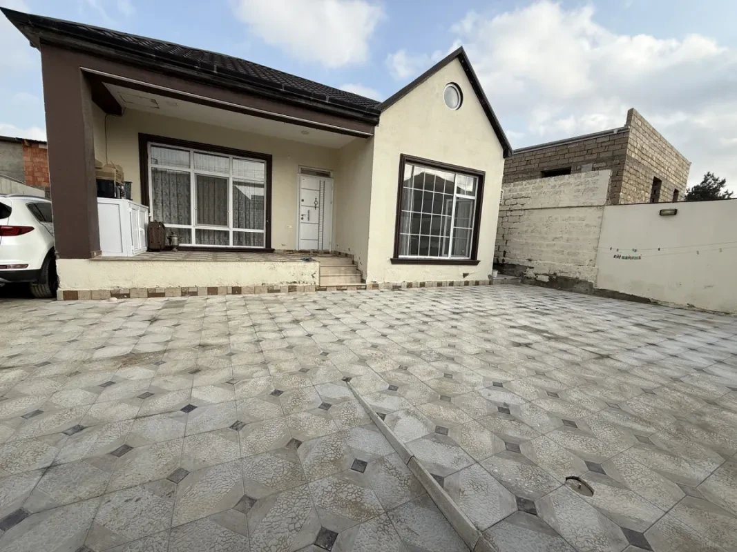 Satılır 3 otaqlı həyət evi 100 m²