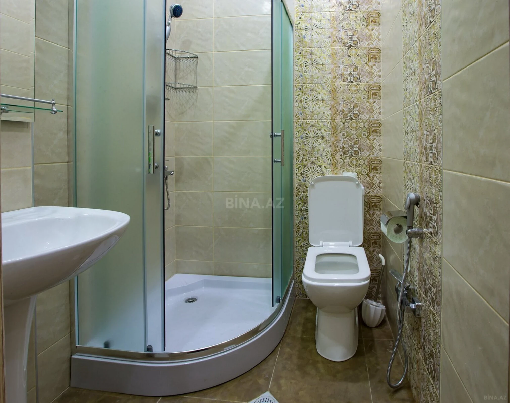 Kirayə verilir obyekt 170 m²