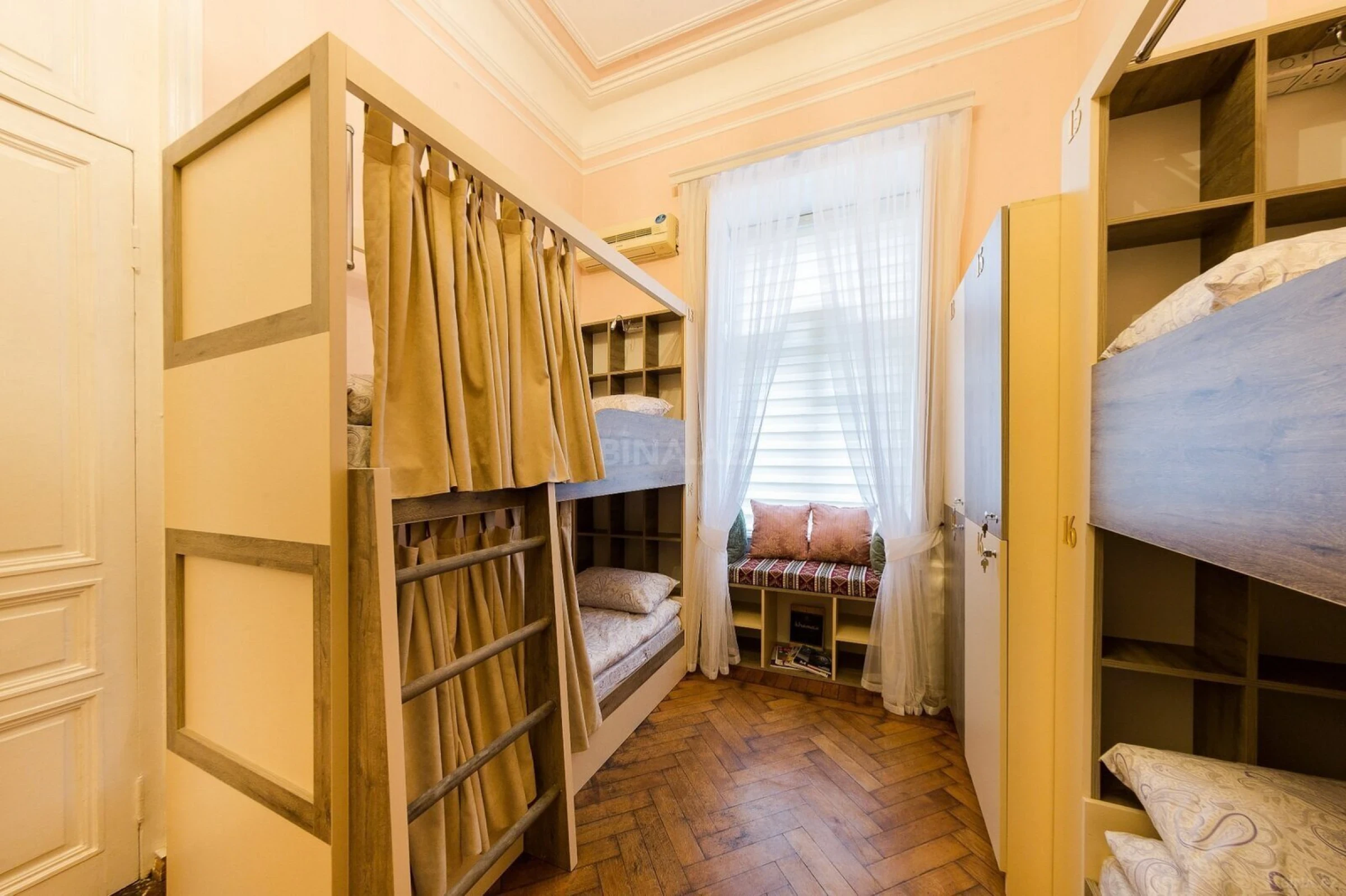 Kirayə verilir obyekt 170 m²